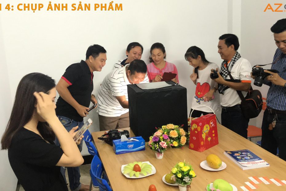 buổi học chụp ảnh sản phẩm