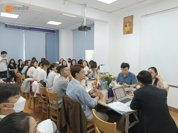bàn giao sinh viên thực tập